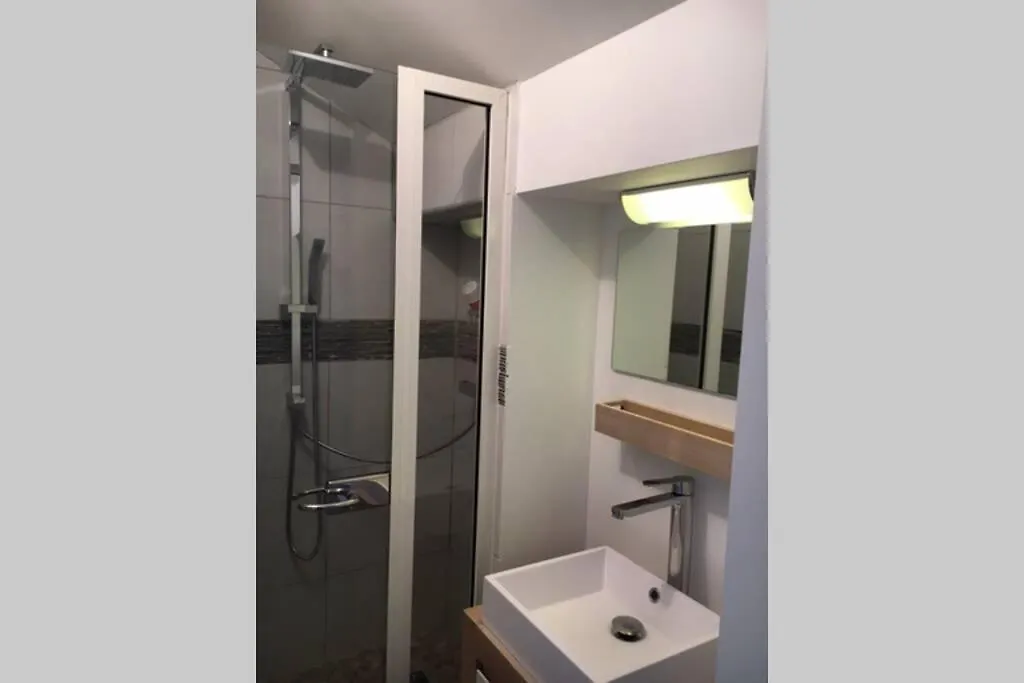 Gite De Chenieux Saint-Victor-sur-Loire Tatil Evi