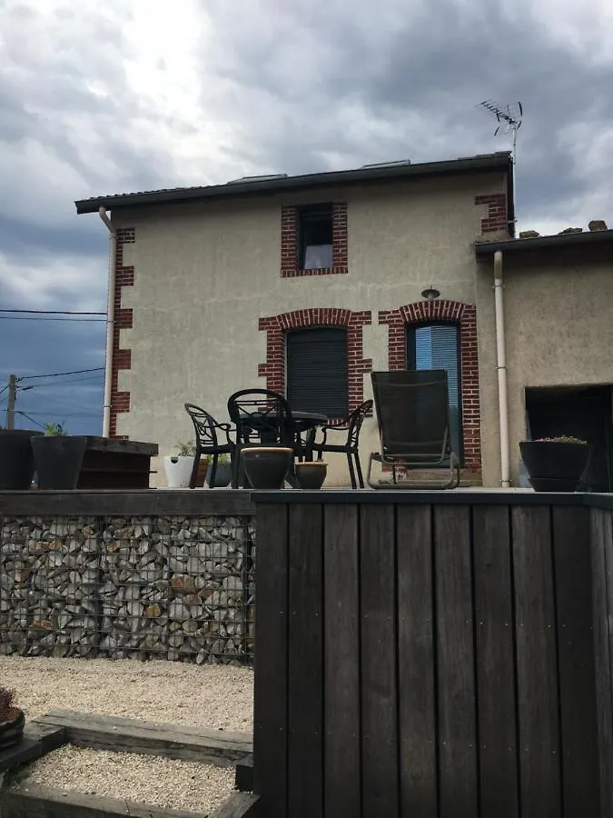 Holiday home Gite De Chenieux Saint-Victor-sur-Loire
